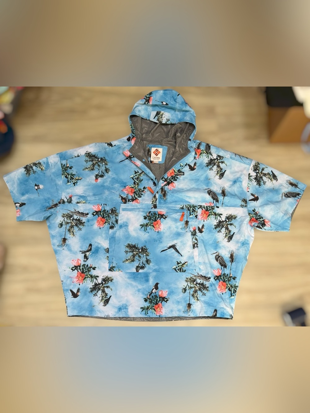 NEW Columbia Deschutes Valley Unisex Omni Tech Floral Bird Rain Poncho Packable